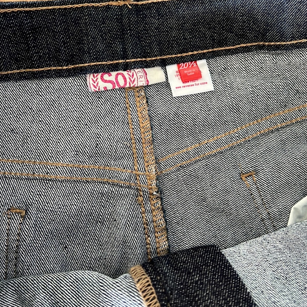 Jean shorts NWOT - Picture 2 of 4